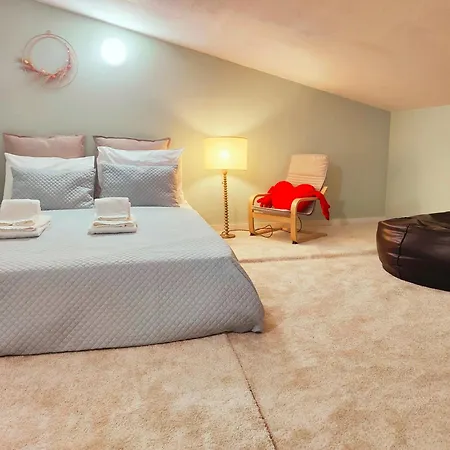 Essences Apartment *